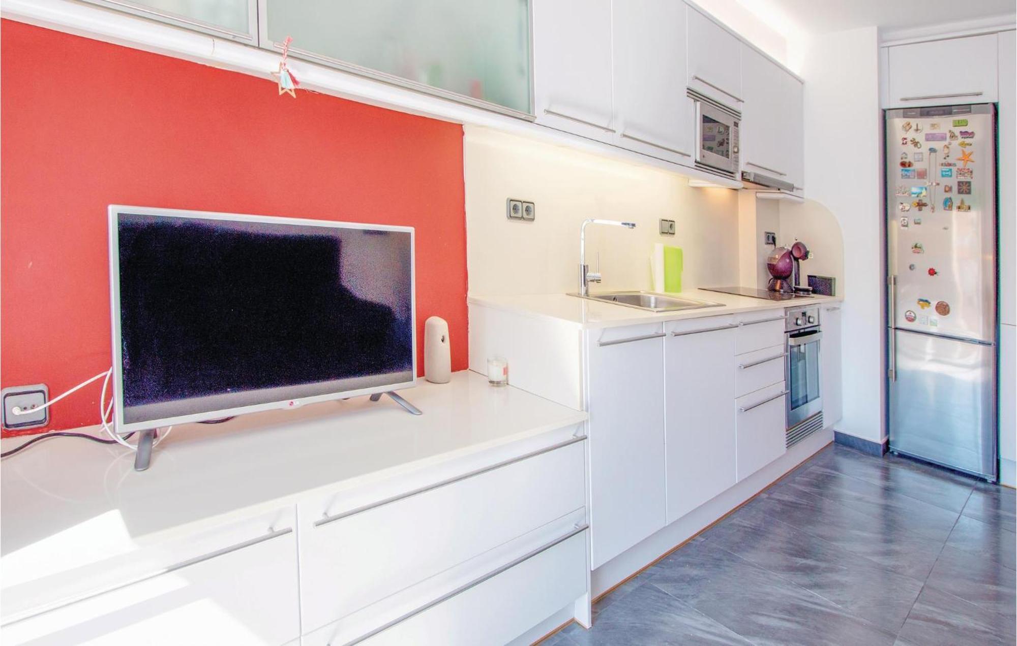 2 Bedroom Cozy Apartment In 布拉内斯 外观 照片