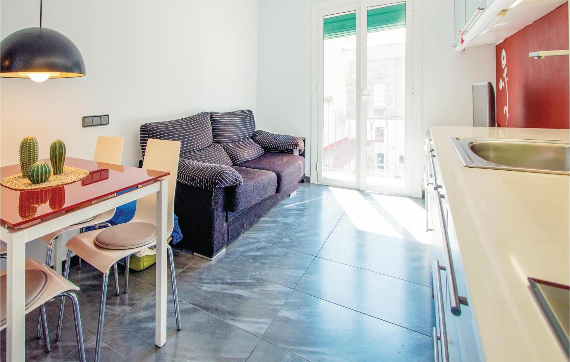2 Bedroom Cozy Apartment In 布拉内斯 外观 照片